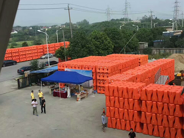 上海优质中空吹塑机设备制造商